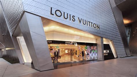 louis vuitton las vegas nv|Louis Vuitton vegas locations.